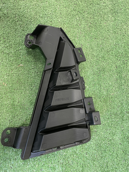 Накладка ПТФ передней левой Geely Coolray рестайлинг 6010207700