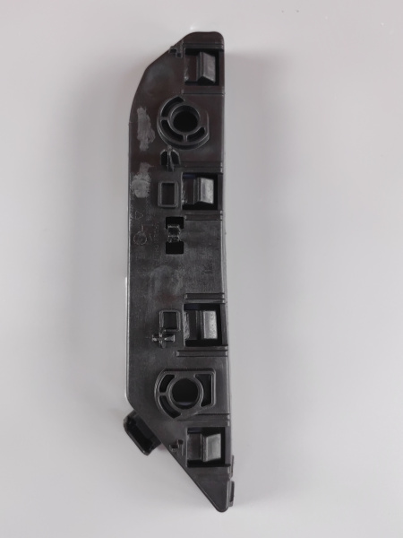 Кронштейн переднего бампера левый Zeekr 001