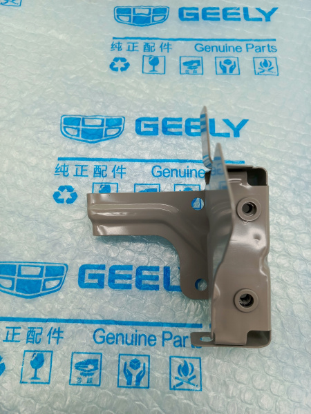 Кронштейн переднего крыла Geely Monjaro