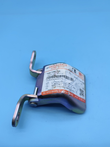 Петля двери передней правой нижняя Haval F7X 6106400XKR02A