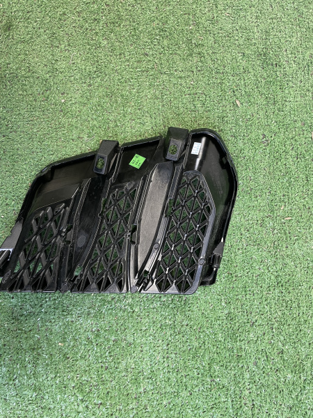 Накладка ПТФ правая Exeed LX 602001895AA