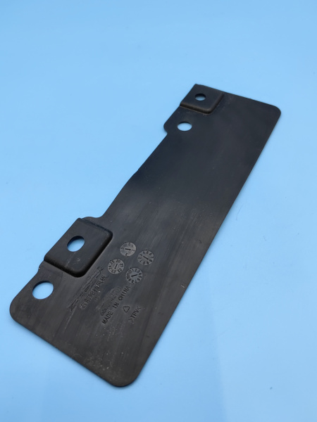 Щиток подкрылка переднего правого Zeekr 001 рестайлинг 6600142901