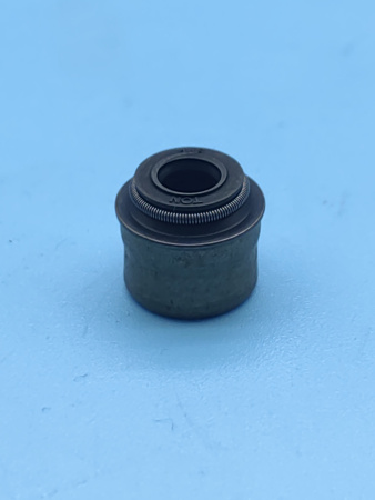 Сальник выпускного клапана Geely Coolray 1030043500