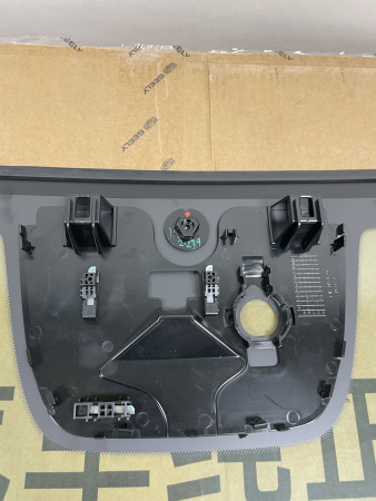 Стекло без обогрева Geely Monjaro 5022060300