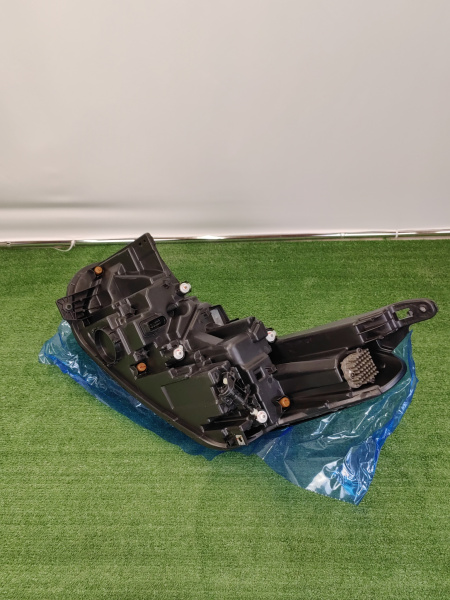 Фара правая Exeed VX 605000162AA