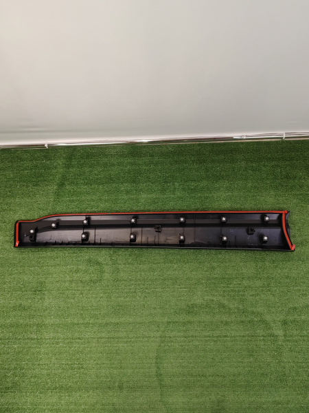 Накладка двери передней правой Geely Coolray 5075035800
