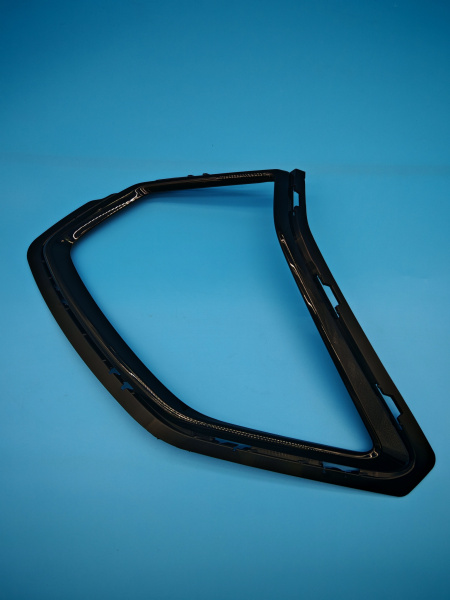 Накладка фары правой Omoda C5 602002159AA