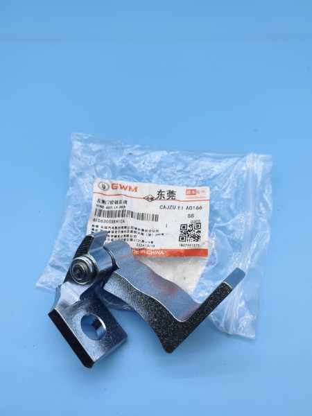 Петля двери передней и задней левой верх-низ Tank 500 6106300XKH10A