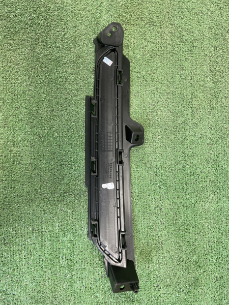 Решетка переднего бампера правая Jetour Dashing F162803584CA