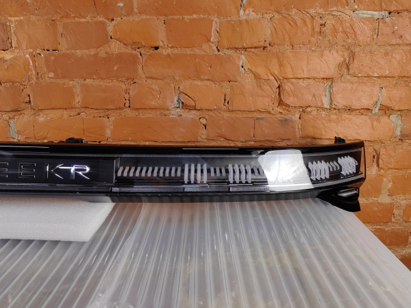 Фонарь освещения крышки багажника Zeekr 6608067600