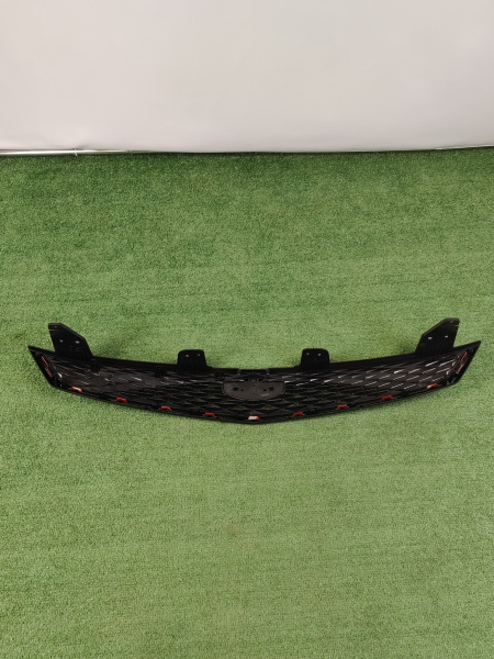 Решетка радиатора верхняя Geely Coolray рестайлинг 6013049400R17