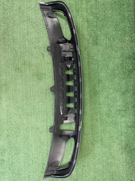 Накладка заднего бампера верхняя Geely Atlas Pro 6044067300896