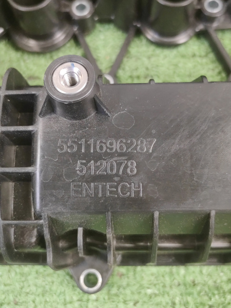 Клапанная крышка Geely Coolray 1022028800