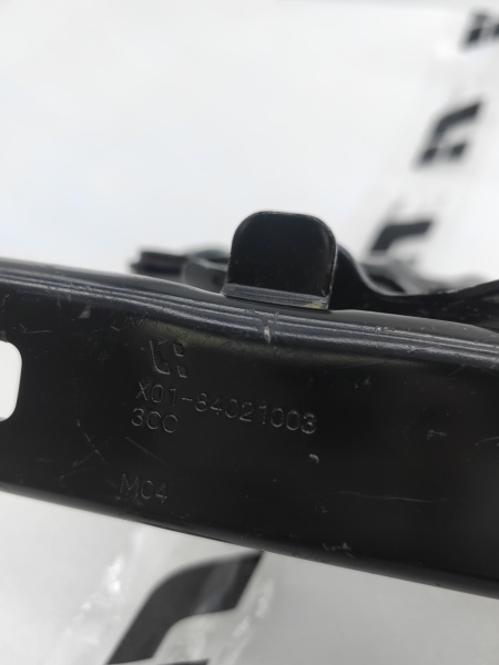 Петля капота правая Li L9 Х0184021003