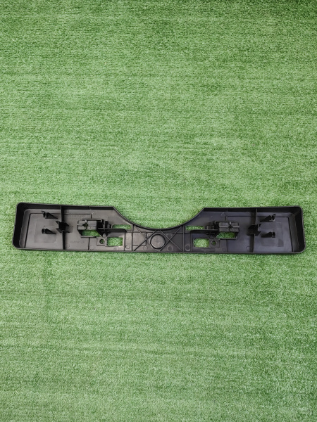 Подиум госномера передний Lexus ES 5211433450