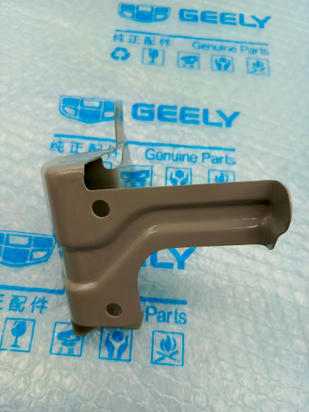 Кронштейн переднего крыла Geely Monjaro