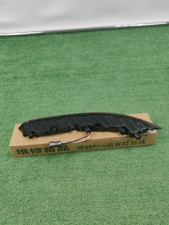 ПТФ задняя правая Geely Atlas Pro 7054016700
