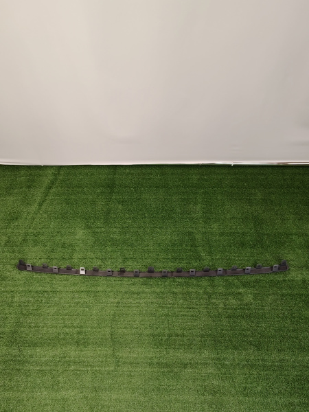 Молдинг переднего бампера нижний серебристый хром Geely Atlas рестайлинг 6010220200S44