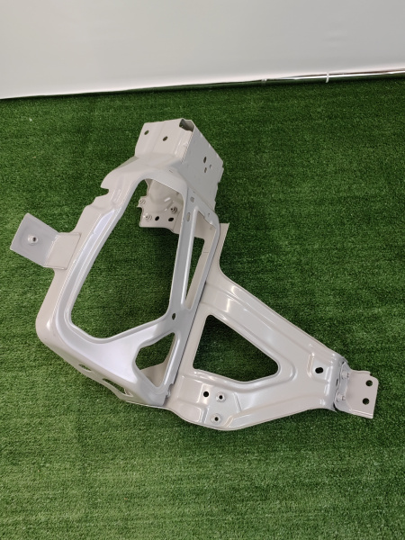 Кронштейн фары передней правой Zeekr 001 рестайлинг 6608243775C15