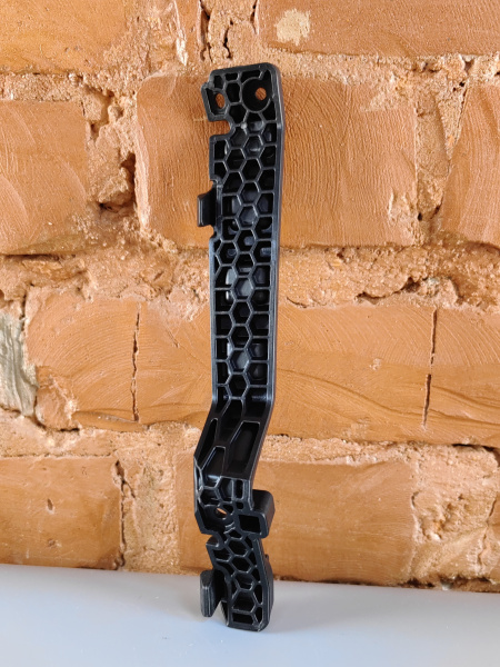 Кронштейн фары левый Zeekr 001 8892102932