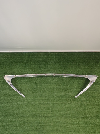 Молдинг решетки радиатора нижний Lexus ES 5312233030