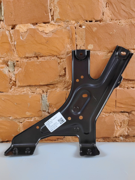 Крепление бампера левое Zeekr 001