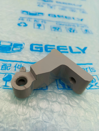 Петля задней двери верхняя П Geely Monjaro