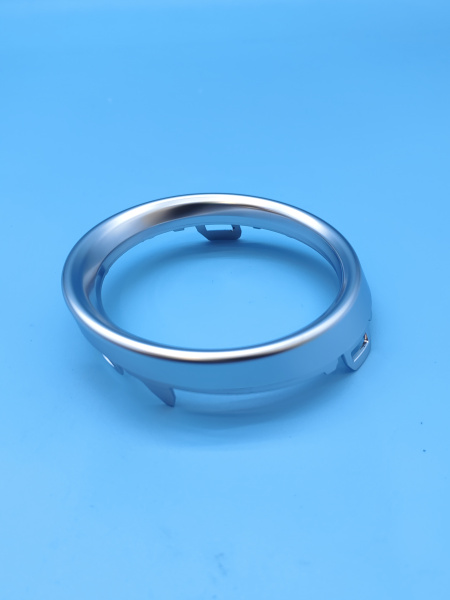 Накладка насадки глушителя правая средняя Chery Arrizo 8 602002305AA
