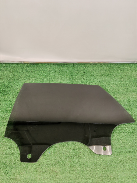 Стекло двери задней левой Zeekr 001