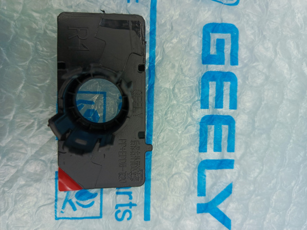 Кронштейн парктроника задний Geely Monjaro