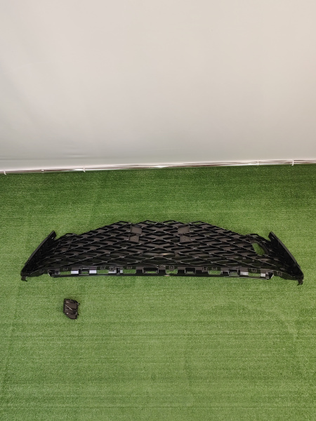 Нижняя часть решетки радиатора Lexus RX F sport 5311248270