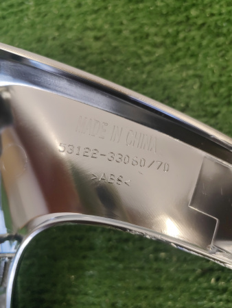 Молдинг решетки радиатора нижний Lexus ES 5312233070