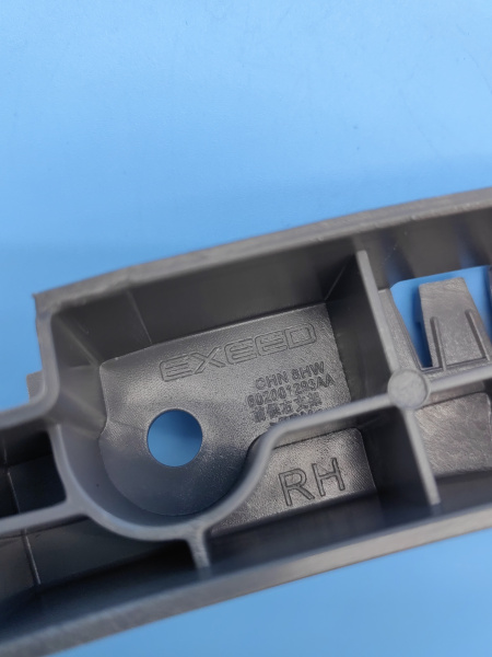 Кронштейн бампера переднего правый Exeed TXL 602001293AA
