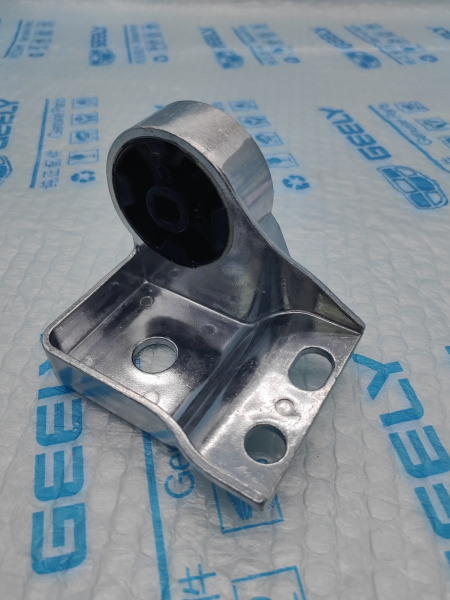 Кронштейн глушителя Geely Monjaro Tugella 2061537900