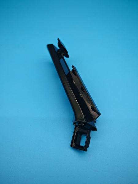 Молдинг переднего бампера лев прямой Geely Tugella 6010175100