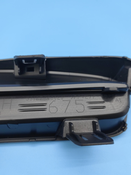 Заглушка бампера правая Lexus RX 5312748020