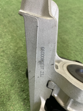 Опора двс правая Geely Coolray 1077062400