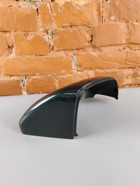 Крышка зеркала правая Li L8 L9