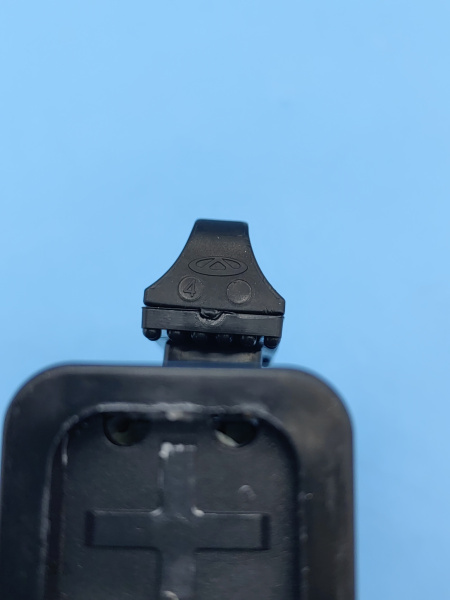 Ограничитель задней двери Exeed RX 551001396AA