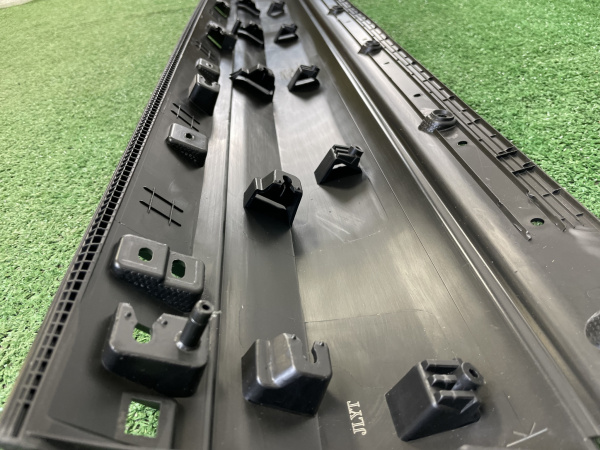 Накладка двери передней левой Geely Tugella 5075050300