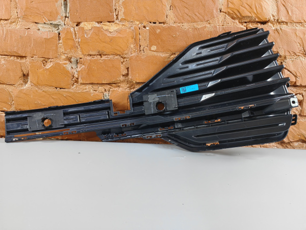 Решетка бампера правая Geely Monjaro 6010177300