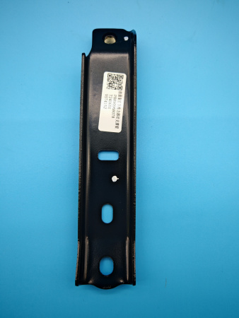 Кронштейн балки правый Geely Monjaro 4010023800