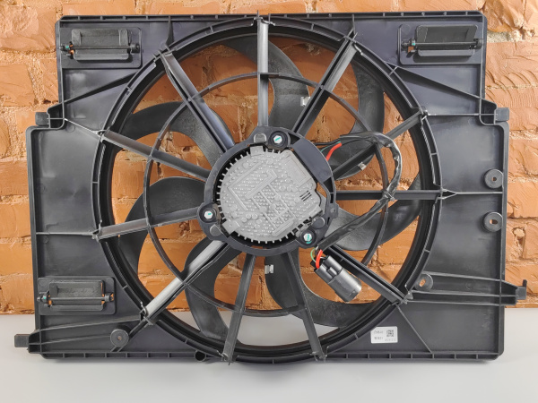 Вентилятор радиатора Geely Monjaro