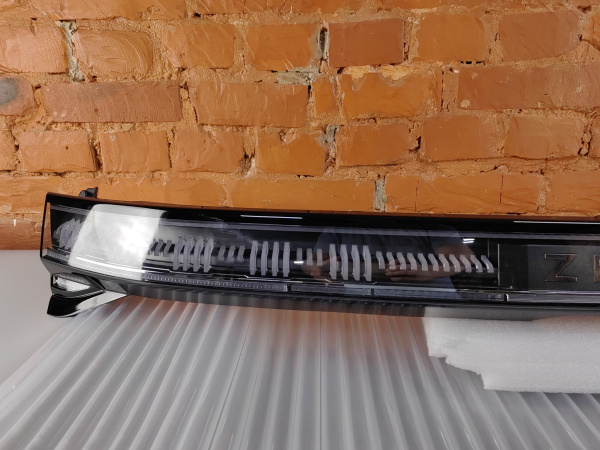 Фонарь освещения крышки багажника Zeekr 6608067600