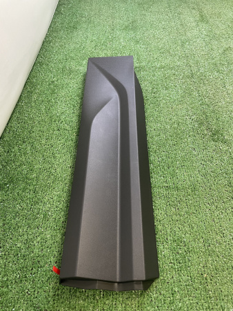 Накладка двери задней правой Geely Coolray 5081037900