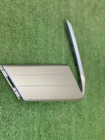 Молдинг переднего бампера правый Geely Coolray рестайлинг 6010208400