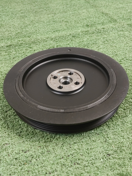 Шкив коленвала Geely Monjaro Tugella 1040036300