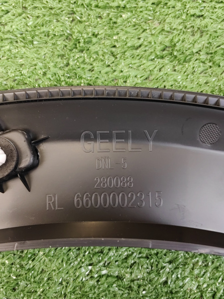 Расширитель арки крыла заднего левого передняя часть Geely Tugella 6073068400