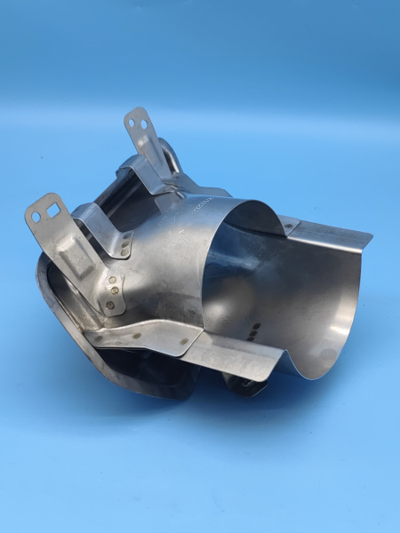 Насадка глушителя правая Gac GS8 7106092DRS0000L2Z