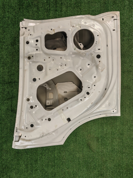 Дверь задняя левая Zeekr 001